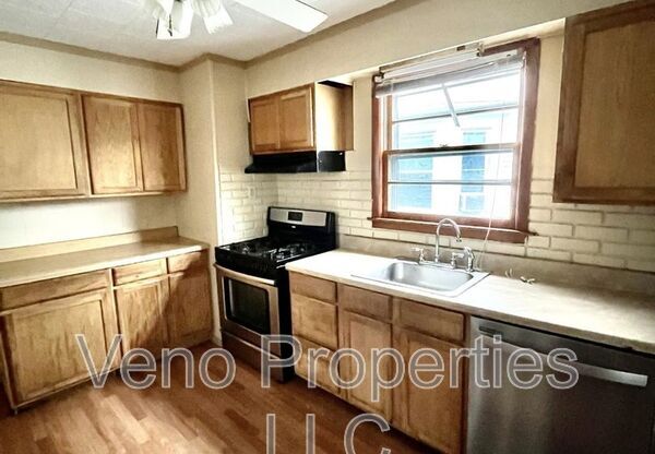19 KENT ST