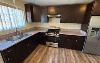 2 beds, 1 bath, 800 sqft, $2,600, Unit 6972