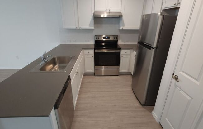 2 weeks free Rent! Mission Del Lago- South of San Antonio, Tx