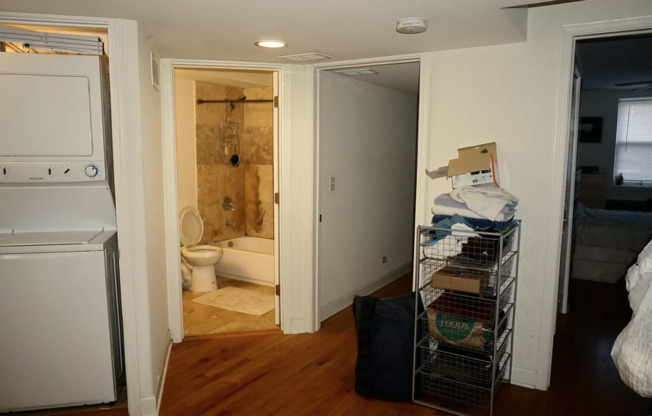 3045 W FULLERTON
