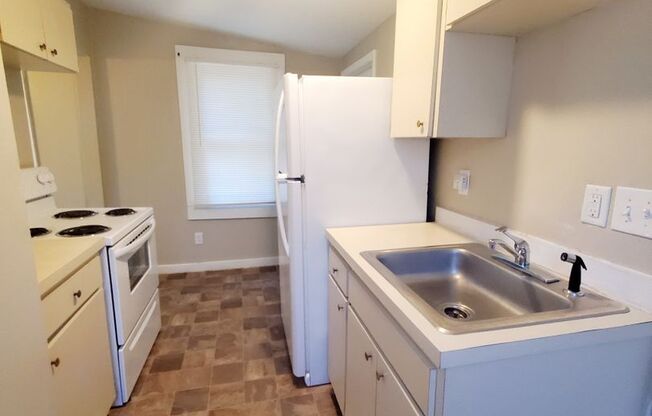 1 bed, 1 bath, $1,295