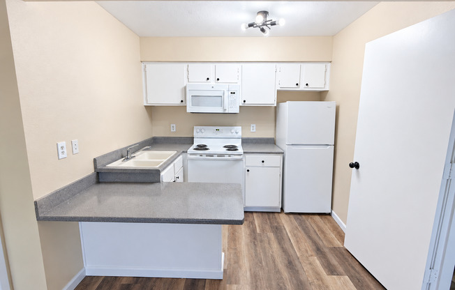 2 beds, 2 baths, 551 sqft, $1,595, Unit 217