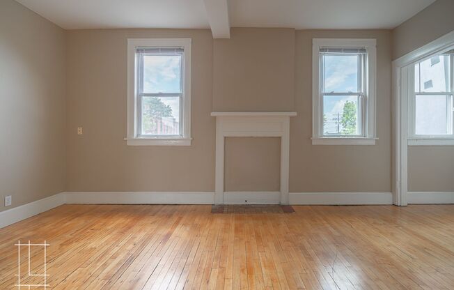 2487-2491 Summit St.