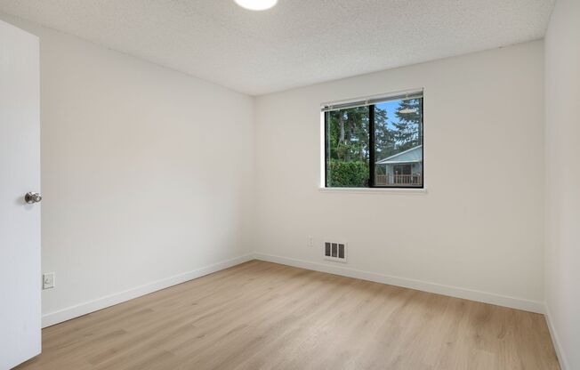 2 beds, 1 bath, 950 sqft, $1,895, Unit 408