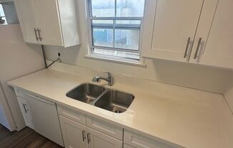 1 bed, 1 bath, $2,195, Unit 12