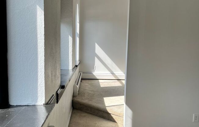 1 bed, 1 bath, 626 sqft, $1,750, Unit 45-218