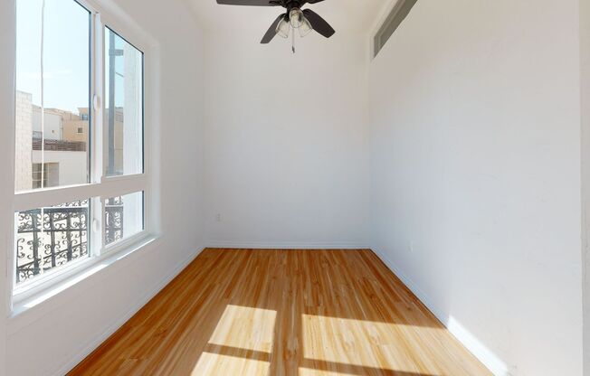 1 bed, 1 bath, 400 sqft, $1,841, Unit 2