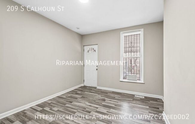 209 S CALHOUN ST