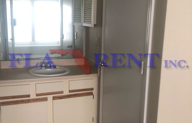 2/1 condo in Orlando