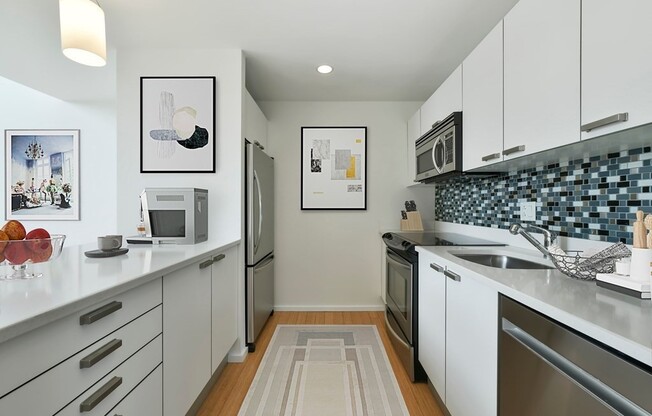 2 beds, 1.5 baths, 997 sqft, $3,950, Unit 719