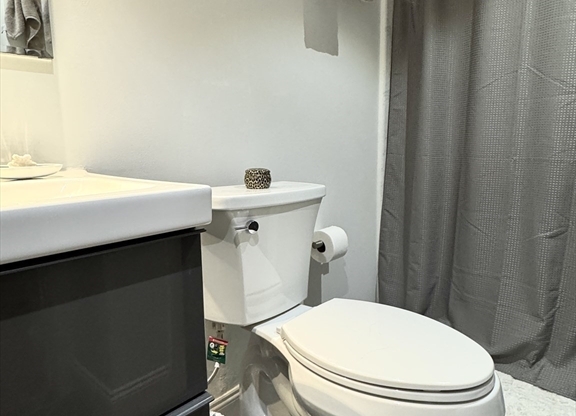 1 bed, 1 bath, 475 sqft, $2,800, Unit GF