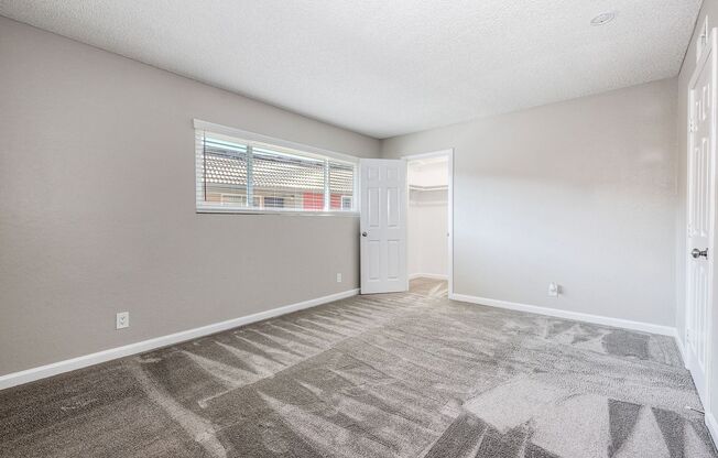 3 beds, 1.5 baths, $2,995, Unit 12
