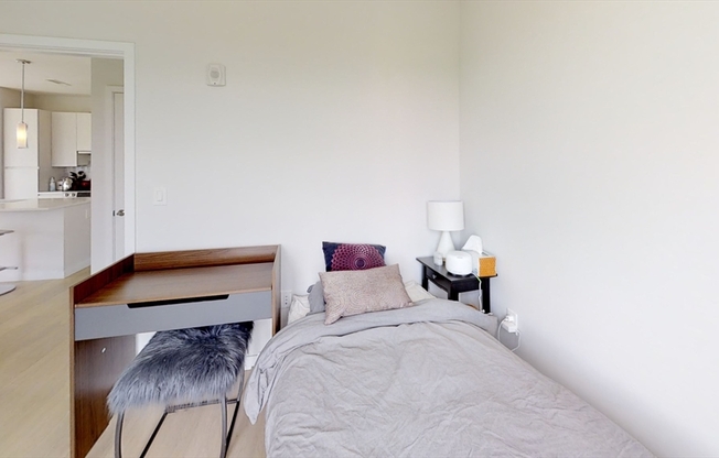 3 beds, 2 baths, 1,087 sqft, $6,000, Unit 329