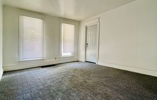 Studio, 1 bath, $725, Unit #1