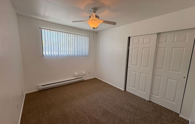 2 beds, 1 bath, 650 sqft, $1,375, Unit 26
