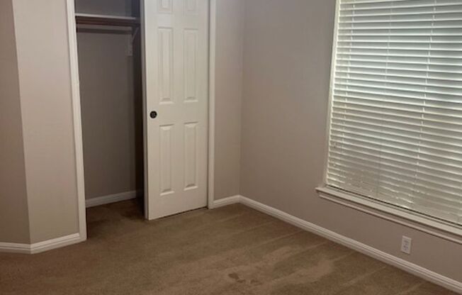 3 beds, 2 baths, $2,000