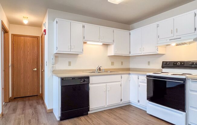 1 bed, 1 bath, 518 sqft, $875, Unit WE 1000-20