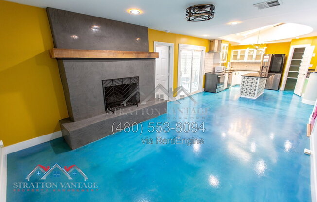 1110 E CAMPUS DR