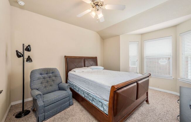 1 bed, 1 bath, $1,200, Unit # 1806