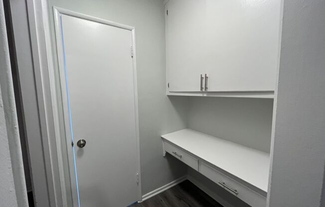 Studio, 1 bath, 625 sqft, $1,498, Unit 06