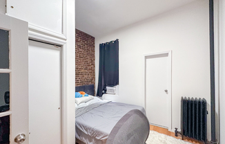 213 E 5 ST