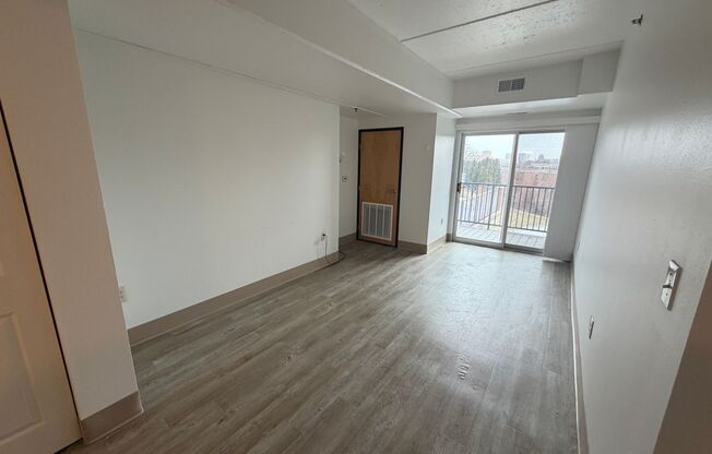 1 bed, 1 bath, 626 sqft, $1,400, Unit 309