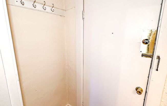 Studio, 1 bath, 326 sqft, $1,395, Unit 03