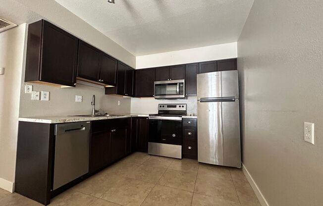 859 S Extension Rd, Mesa, AZ 85210