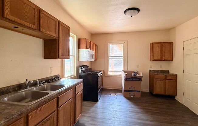 210 - 212 Doty St