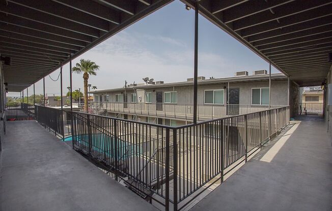 2 beds, 1 bath, 900 sqft, $1,290, Unit 8