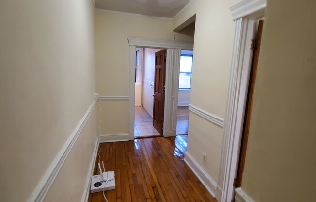 1 bed, 1 bath, $2,400, Unit 12