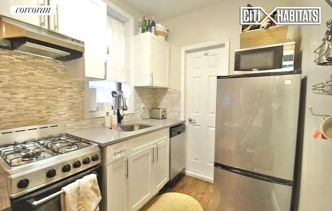 507 E 81 ST