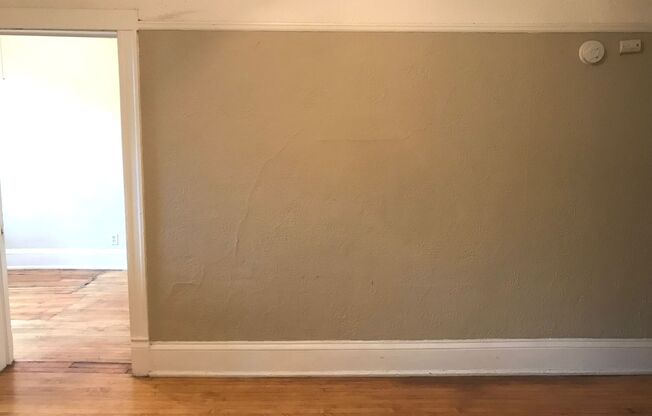 1 bed, 1 bath, $995, Unit 38