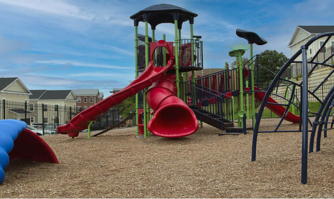playground with jungle gym at sheridan station south in washington dc