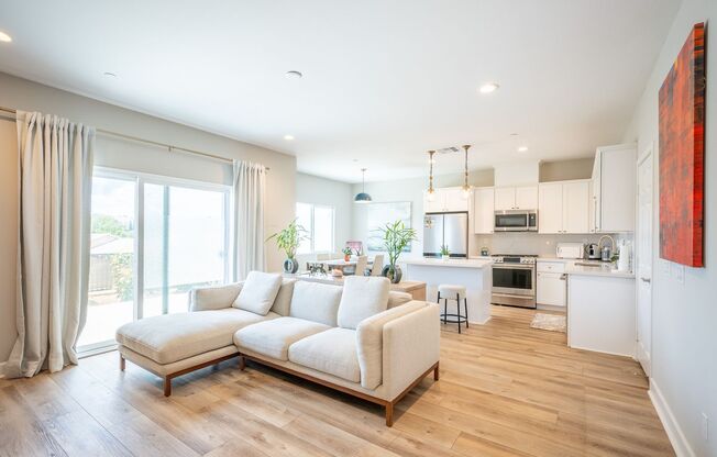 Lovely Home in Chino Valley Unified School District!