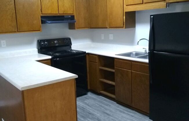 $1000 monthly, 1 bedroom, 1 bathroom