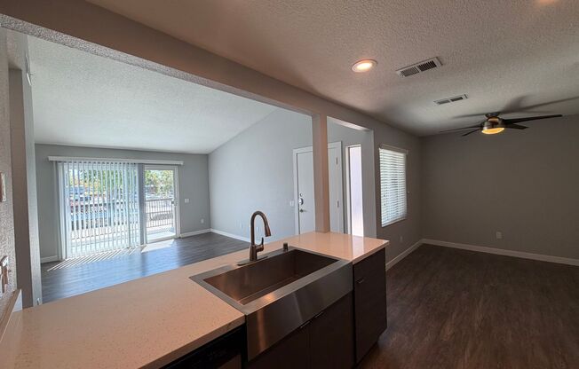 2 beds, 2 baths, 980 sqft, $2,675, Unit K202