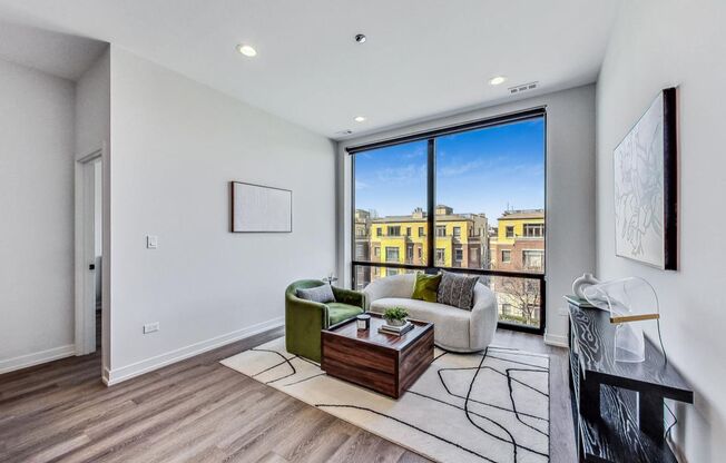 1 bed, 1 bath, 585 sqft, $2,400, Unit 3431-210