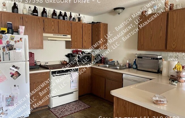7598 GREGORY DR