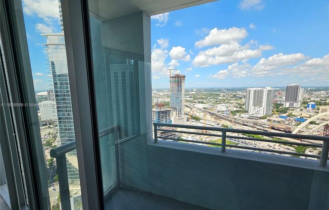 2 beds, 2 baths, 1,315 sqft, $4,650, Unit 888 Biscayne Blvd # 40-01 (A11688689)