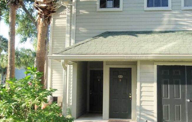 1 Bed/1 Bath Condo with LOFT, FIREPLACE, and BALCONY!