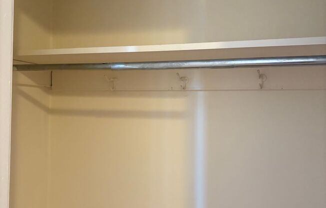 3 beds, 1 bath, 1,425 sqft, $1,495, Unit 4839-D2