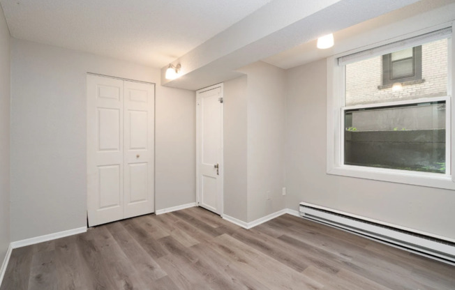 2 beds, 1 bath, 769 sqft, $1,350, Unit 227-100