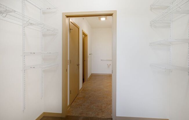 1 bed, 1 bath, 765 sqft, $1,195, Unit 8119-204