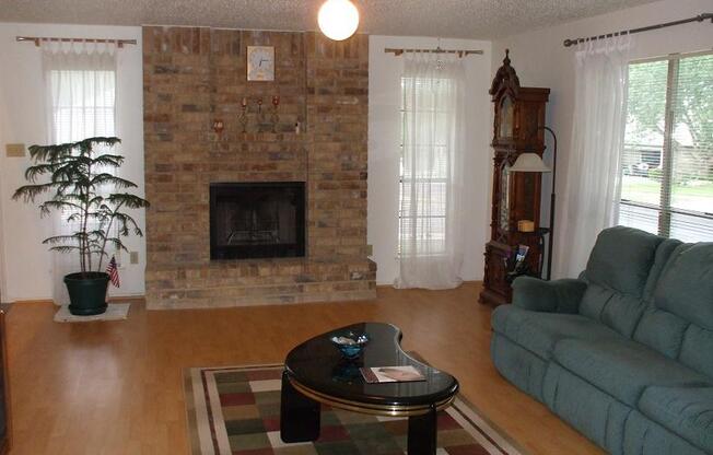 Beautiful home with 3 bedroom, 2.5 bath, game room and 2 car garage!