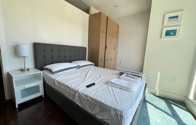 4 beds, 3 baths, 1,400 sqft, $1,350, Unit 401 - Signature Room - 2