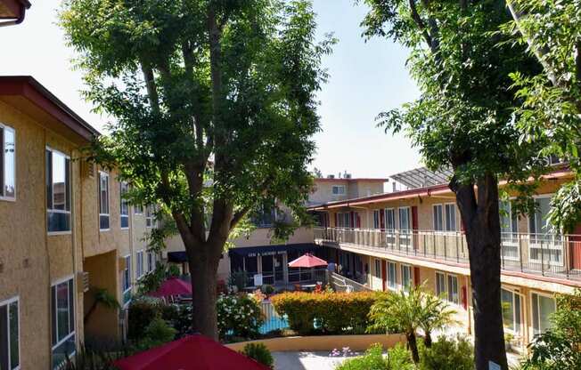 Welcome to Sunset Ridge at La Crescenta