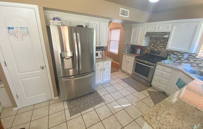 3 beds, 2.5 baths, $1,900
