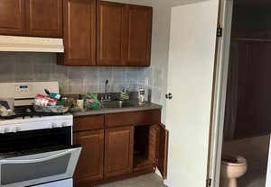 1 bed, 1 bath, 675 sqft, $1,900