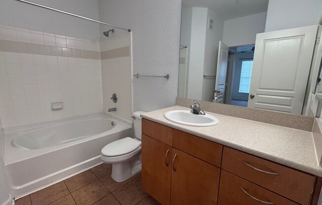 1 bed, 1 bath, $1,195, Unit # 1213